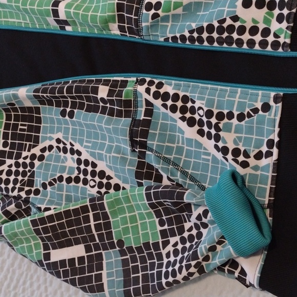 Multiple color Volcom zip up jacket Reverseable M "Grandma Trip Find Sale!" - Picture 2 of 7